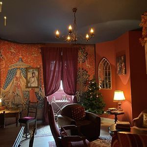 Le Grand Gite Du Sorcier ! Logement Magique